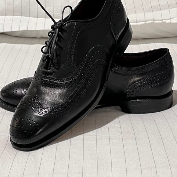 MAKE AN OFFER — Allen Edmonds McAllister Wingtip Oxford Dress Shoe, Size 8.5 EEE main image 7